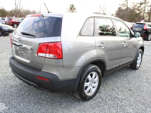 Used 2013 Kia Sorento LX FWD image 7