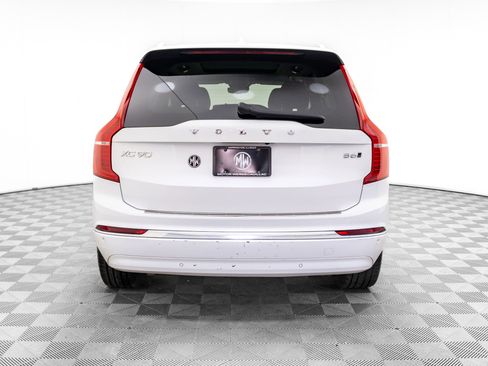 Used 2023 Volvo XC90 B6 Ultimate w/ Protection Package Premier image 4