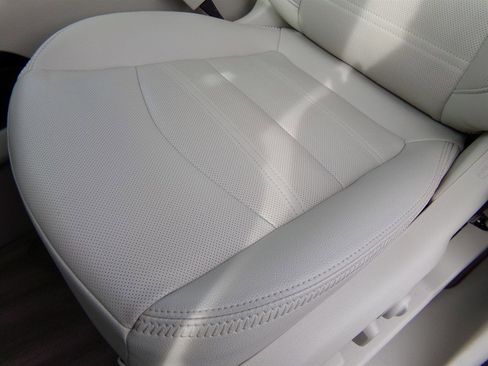 Used 2022 GMC Terrain Denali w/ Denali Premium Package image 29