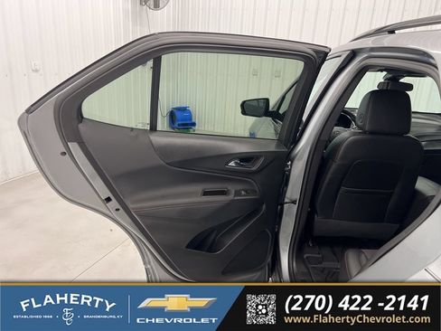 Used 2023 Chevrolet Equinox RS w/ LPO, Floor Liner Package FWD image 10