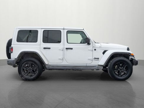 Used 2021 Jeep Wrangler Unlimited Sahara image 8
