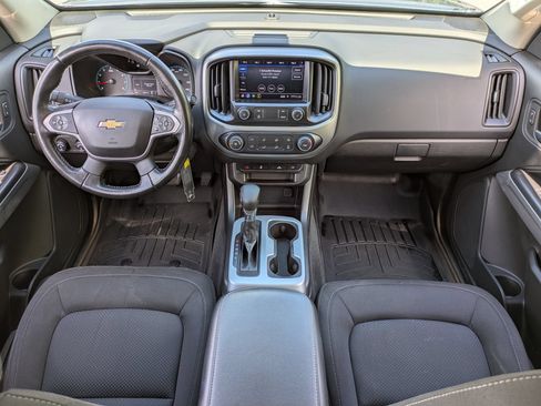 Used 2022 Chevrolet Colorado LT w/ LT Convenience Package AWD/4WD image 15