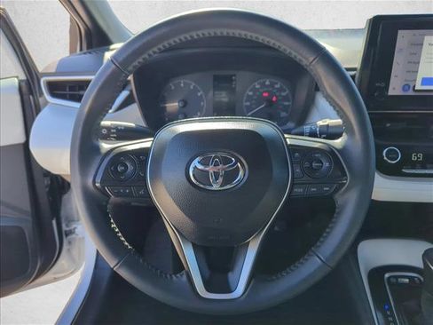 Used 2024 Toyota Corolla SE image 15