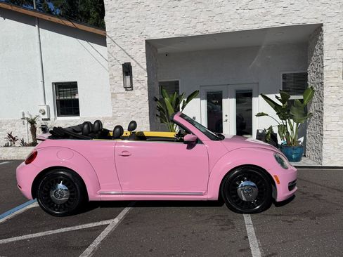 Used 2014 Volkswagen Beetle 1.8T FWD image 17