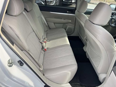 Used 2014 Subaru Outback 2.5i Premium image 15
