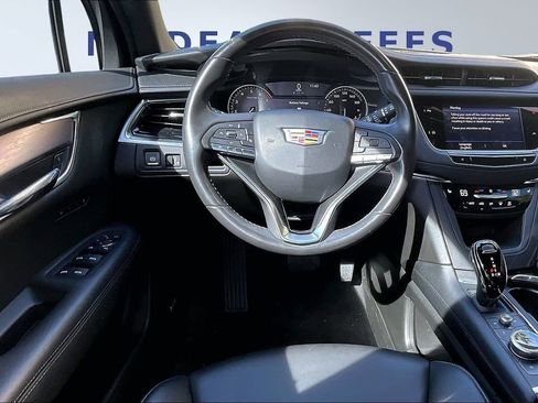 Used 2024 Cadillac XT6 Luxury image 8