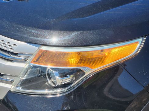 Used 2013 Ford Explorer XLT FWD image 7