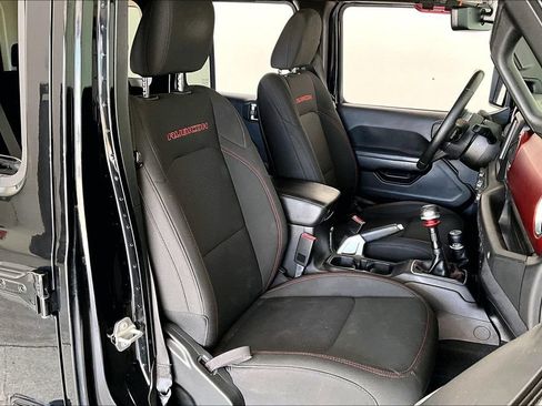 Used 2018 Jeep Wrangler Unlimited Rubicon AWD/4WD image 9