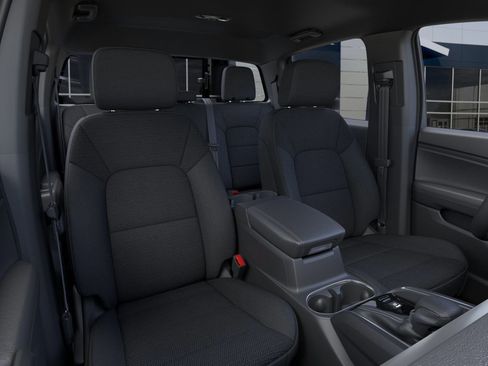 New 2025 GMC Canyon Elevation w/ Convenience Package image 16