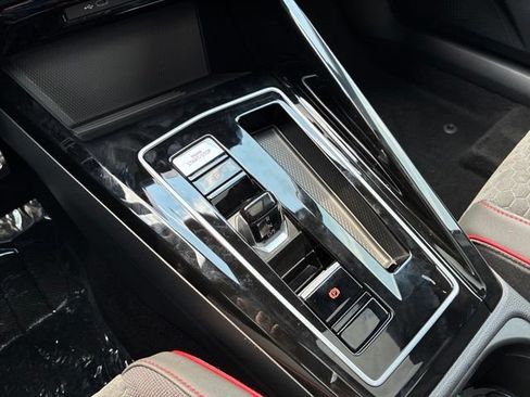 New 2026 Volkswagen GTI SE FWD image 11