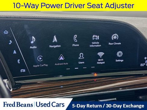 Used 2022 Cadillac Escalade ESV Premium Luxury AWD/4WD image 19