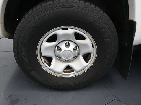 Used 2009 Toyota Tacoma PreRunner w/ SR5 Pkg #2 RWD image 13