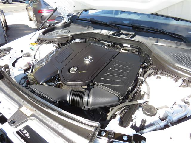 Used 2025 Mercedes-Benz GLC 350e 4MATIC w/ AMG Line image 7