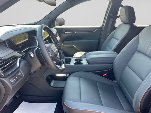 Used 2025 GMC Acadia AT4 w/ LPO, Floor Liner Package AWD/4WD image 21