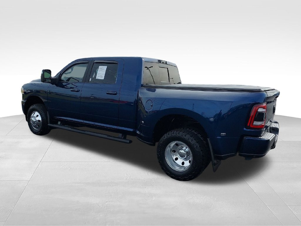 Used 2024 RAM 3500 Laramie w/ Night Edition AWD/4WD image 3