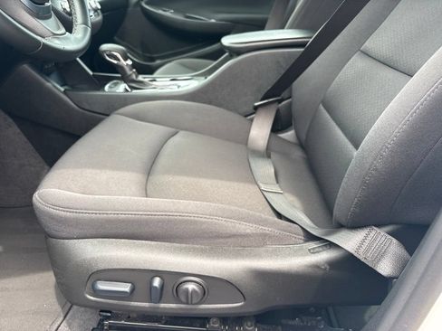 Used 2024 Chevrolet Malibu RS FWD image 20