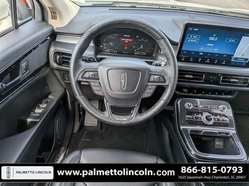 Used 2022 Lincoln Nautilus FWD w/ Premium Package image 17