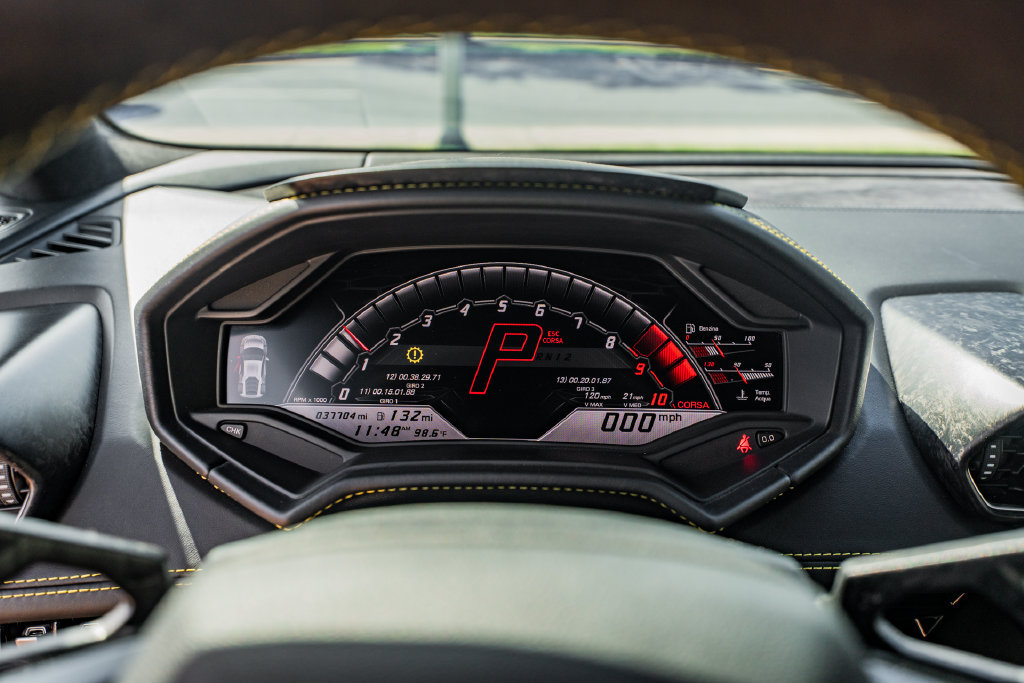 Used 2020 Lamborghini Huracan EVO RWD image 25