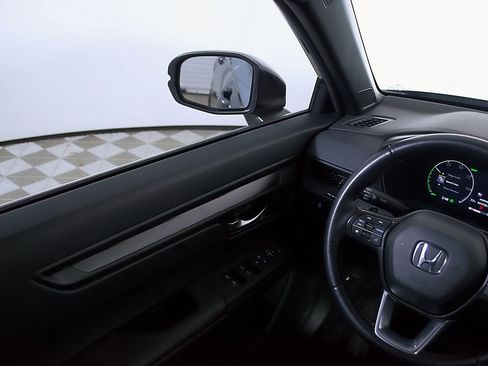 Used 2025 Honda CR-V Sport image 27