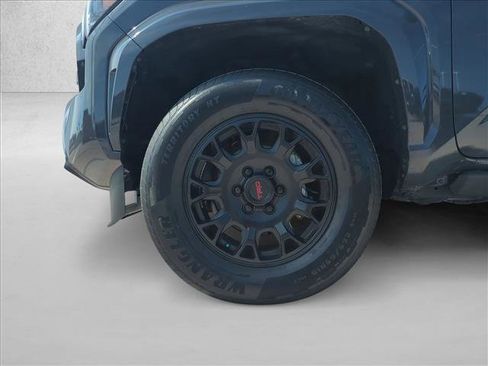 Used 2025 Toyota Tacoma SR5 image 21