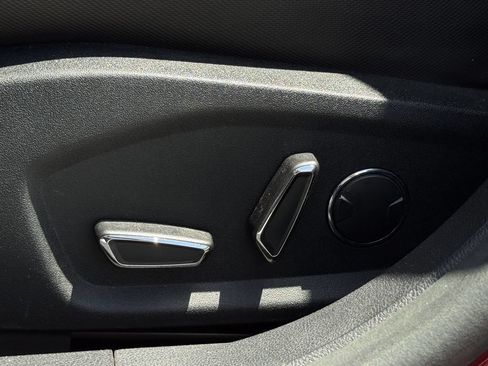 Used 2019 Ford Fusion SE w/ Equipment Group 151A FWD image 26
