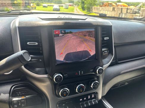 Used 2024 RAM 2500 Big Horn w/ Off Road Package AWD/4WD image 14