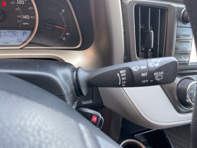 Used 2014 Toyota RAV4 LE AWD/4WD image 28