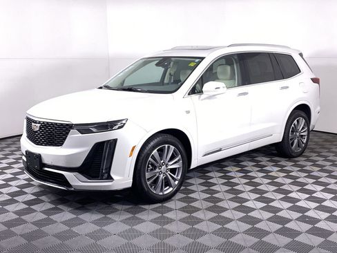 Certified 2021 Cadillac XT6 Premium Luxury w/ LPO, Floor Liner Package image 18