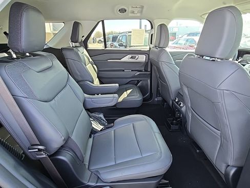 New 2026 Ford Explorer Active w/ Active Comfort Package image 45
