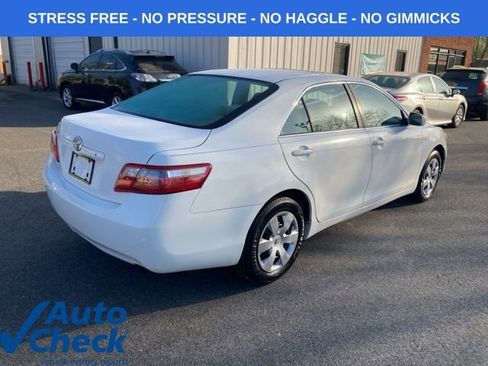 Used 2008 Toyota Camry LE image 3