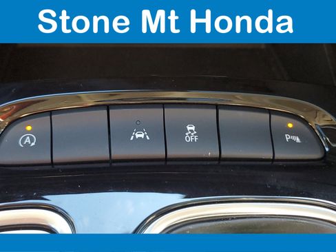 Used 2022 Buick Envision Essence w/ Technology Package I image 32