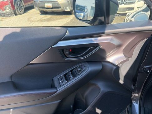 Used 2025 Subaru Impreza 2.0i Sport image 11