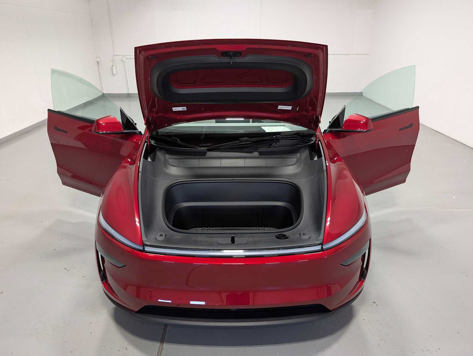 Used 2026 Tesla Model Y AWD image 13