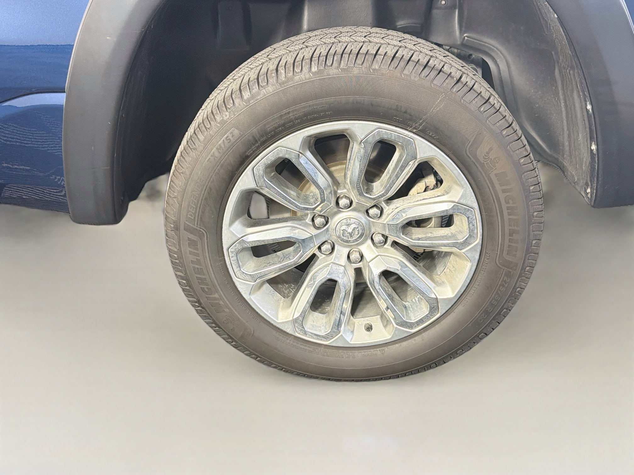 Used 2024 RAM 1500 Laramie AWD/4WD image 11