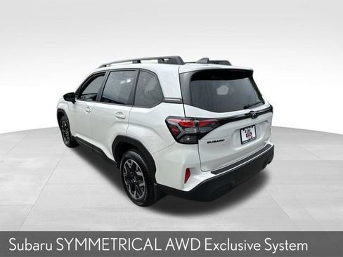 Certified 2025 Subaru Forester Premium AWD/4WD image 6