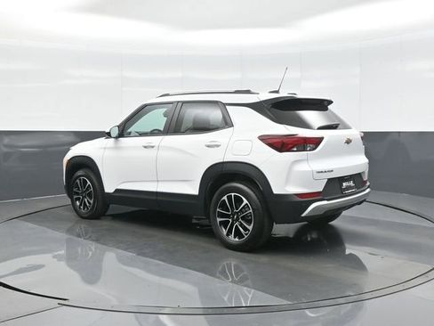 Used 2024 Chevrolet TrailBlazer LT w/ Convenience Package image 5