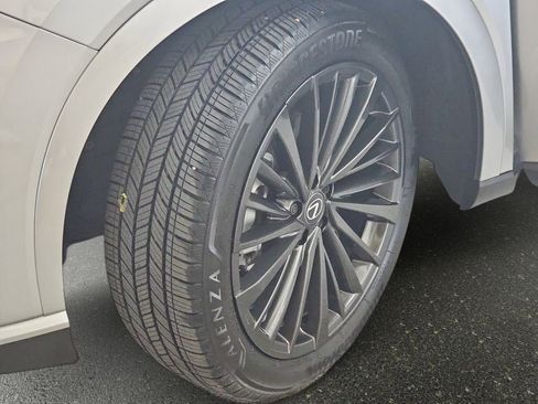 Used 2025 Lexus RX 350 Premium w/ Convenience Package image 36