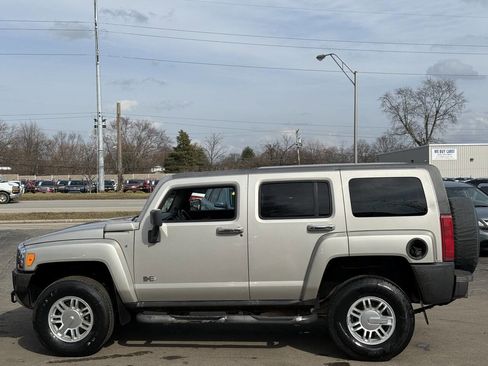 Used 2008 HUMMER H3 image 6