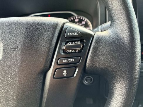 Used 2025 Nissan Frontier SV AWD/4WD image 21