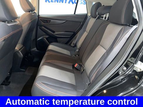 Used 2021 Subaru Crosstrek 2.0i Premium image 8
