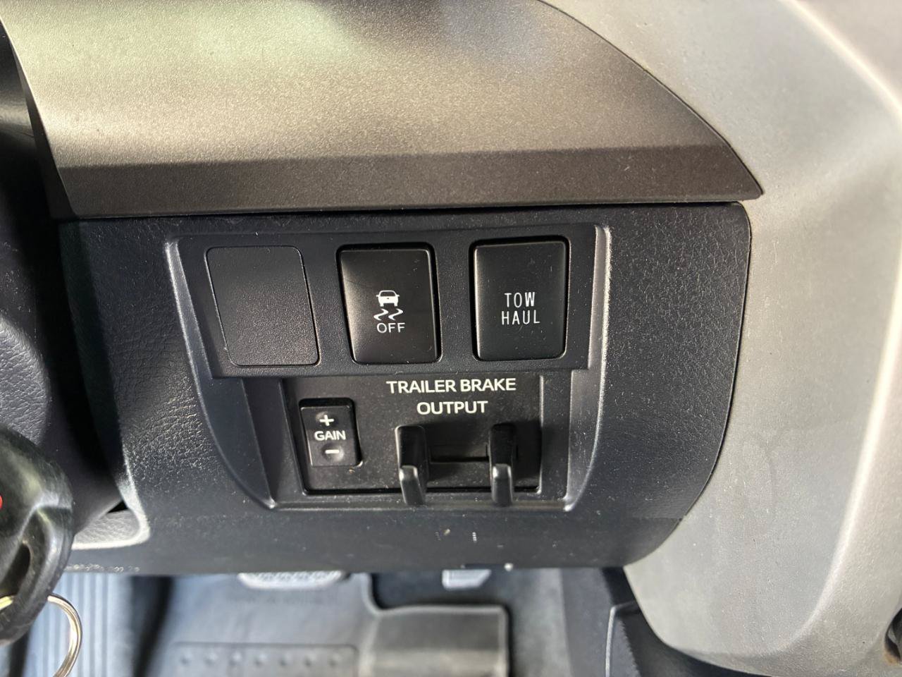 Used 2019 Toyota Tundra SR5 w/ SR5 Upgrade Package AWD/4WD image 28