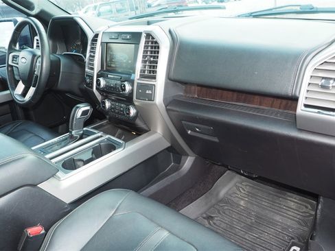 Used 2015 Ford F150 Platinum w/ Equipment Group 701A Luxury image 21