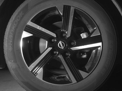 Used 2025 Nissan Sentra SV FWD image 16