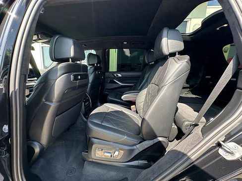 Certified 2023 BMW X7 xDrive40i w/ M Sport Package image 17