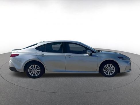 Used 2025 Toyota Camry LE image 15