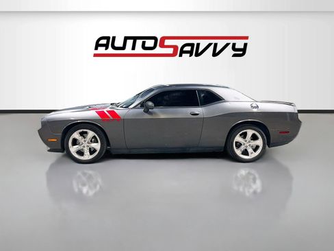 Used 2013 Dodge Challenger R/T RWD image 4