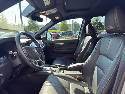 Used 2022 Honda Passport TrailSport image 9