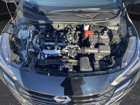 New 2025 Nissan Versa SV image 32