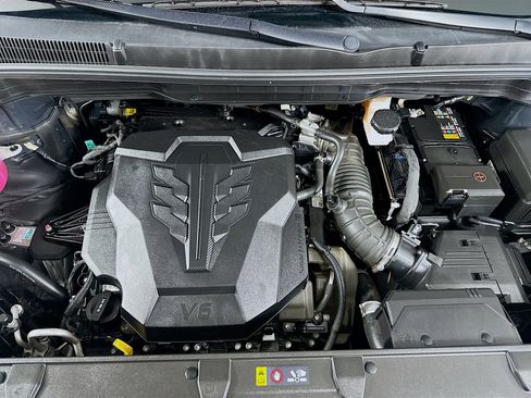 Used 2024 Kia Carnival LX image 33