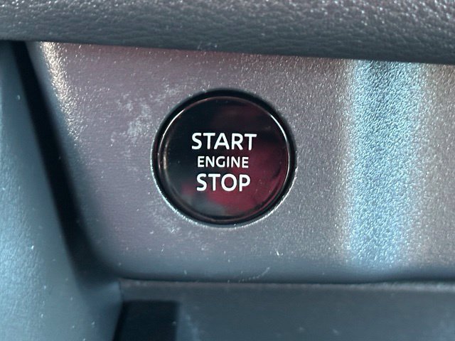 Certified 2025 Nissan Rogue SV AWD/4WD image 36